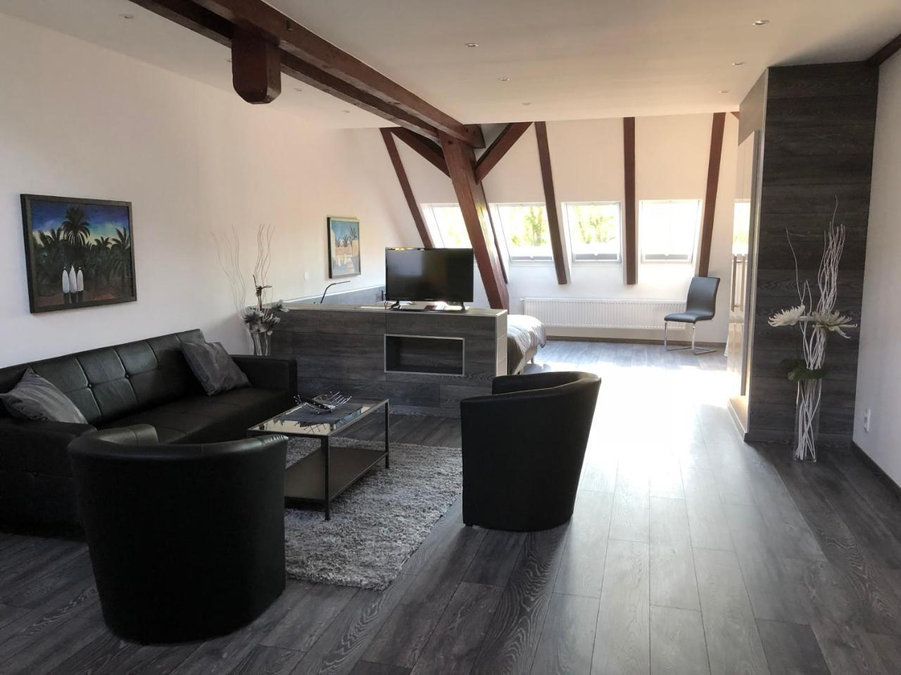 Engels Hof Wolfsburg Bagian luar foto